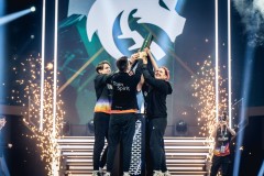 《德比之战！XG与LGD会师胜者组，中国内战谁将胜出？》